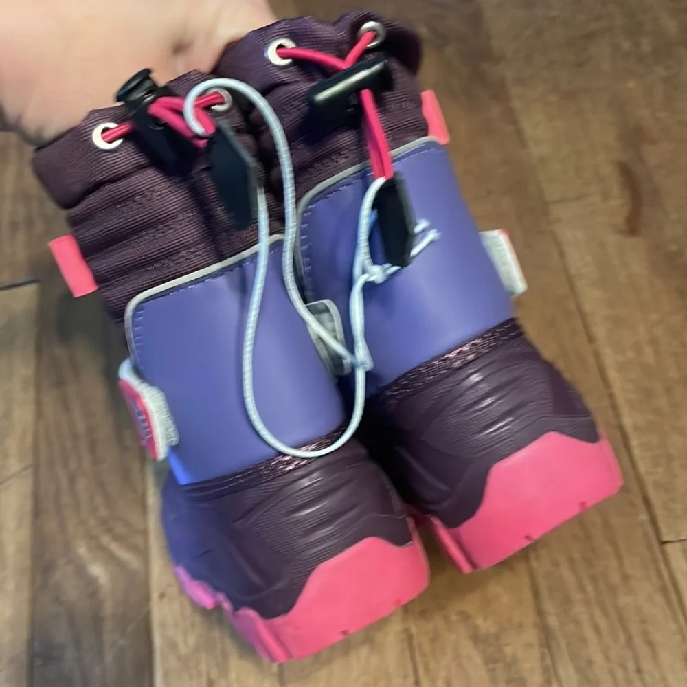 NWOT Zella Purple and pink snow boots for toddler